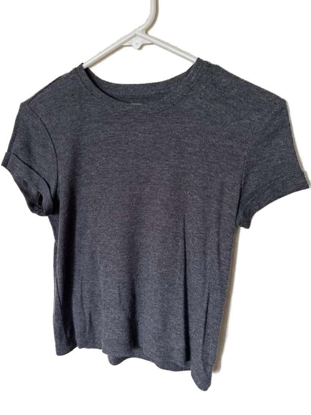 Me To We Ribbed Short Sleeve Crewneck T-Shirt in Heather Grey